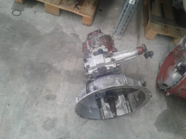 CAMBIO RENAULT MIDLINER 150 ZF S5- 38/2