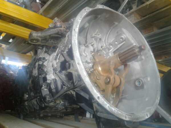 CAMBIO MAN F 2000 ZF 15 S 151