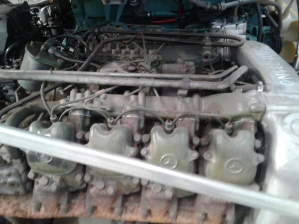 MOTORE MERCEDES 33.29  OM 422 - immagine 2