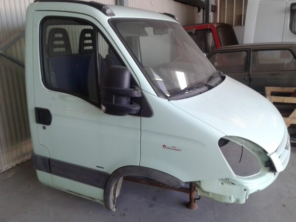 CABINA IVECO DAILY - immagine 2