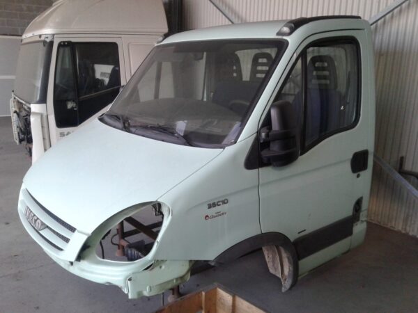 CABINA IVECO DAILY - immagine 3