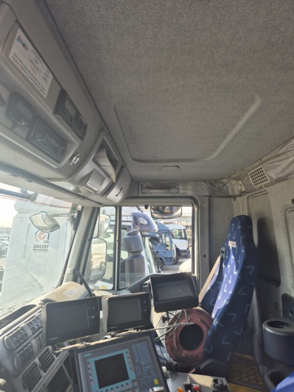 CABINA IVECO STRALIS AT - TRAKKER - immagine 3