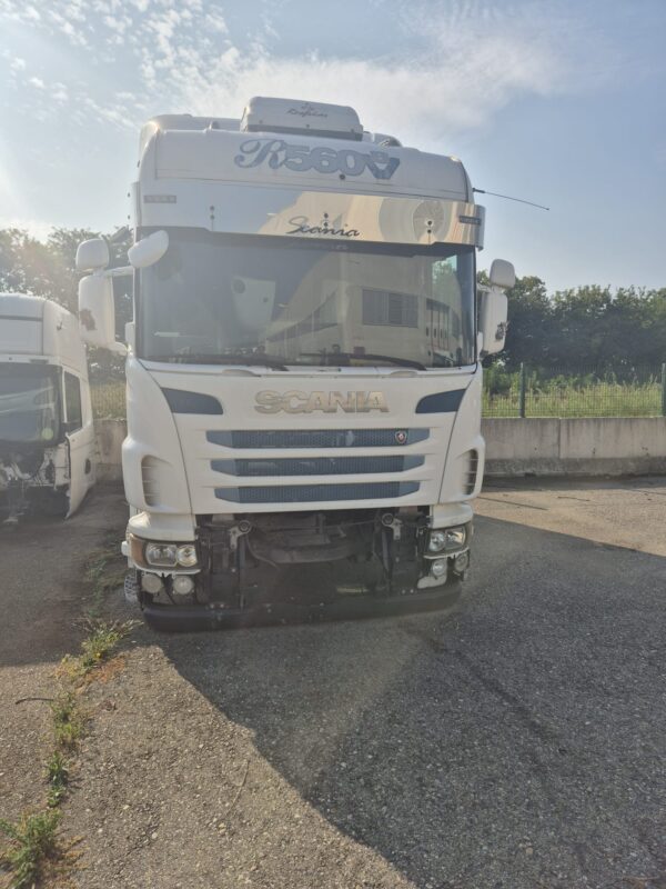 SCANIA R560