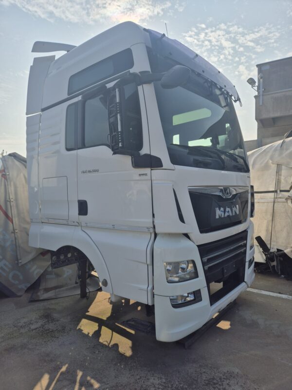 CABINA MAN TGX E6 XXL - immagine 2
