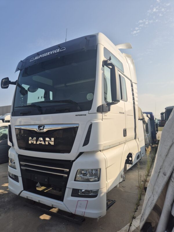 CABINA MAN TGX E6 XXL - immagine 3