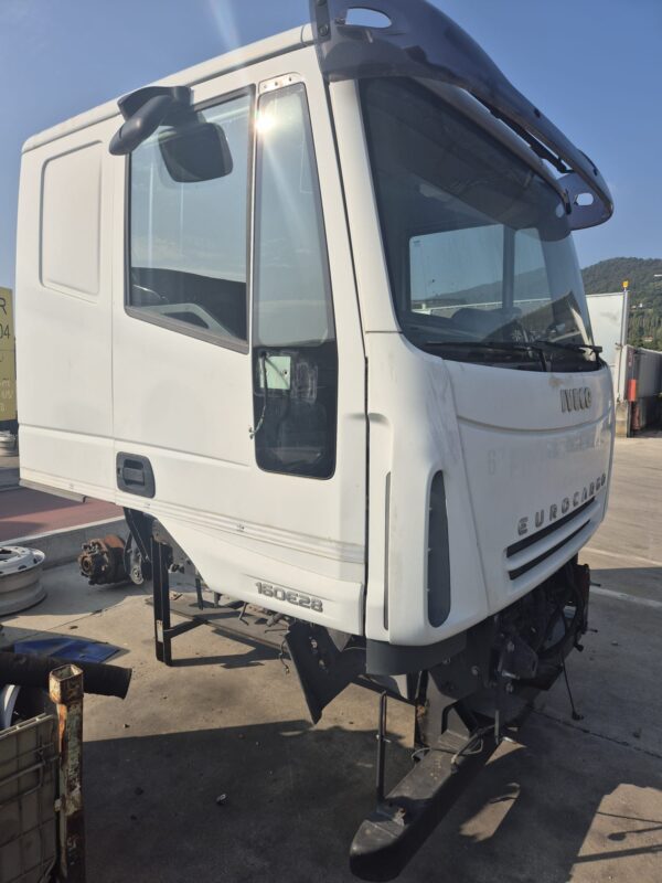 CABINA EUROCARGO E5 - immagine 2