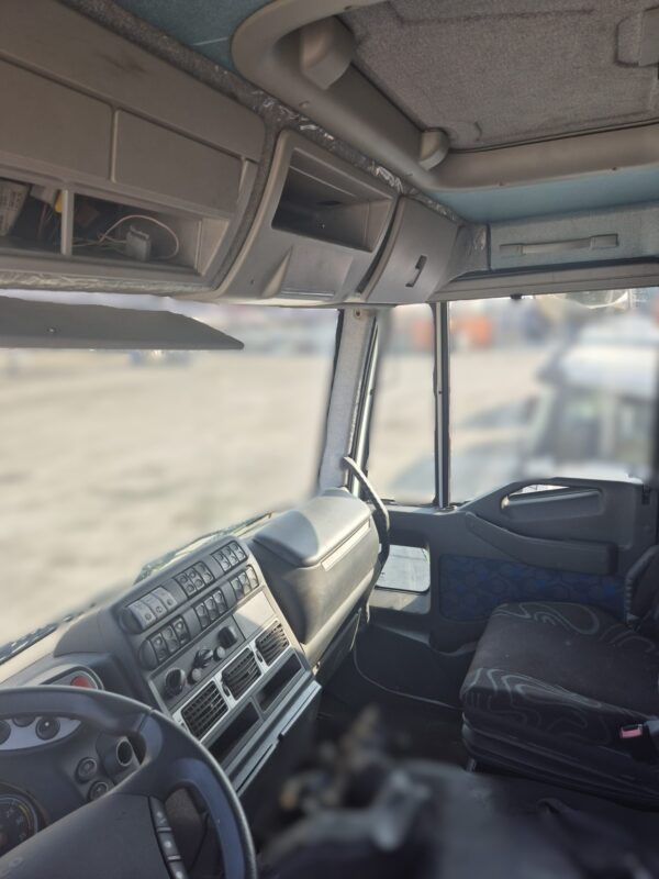 CABINA EUROCARGO E5 - immagine 3